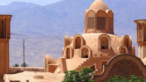 بررسی معماری سه خانه تاریخی کاشان