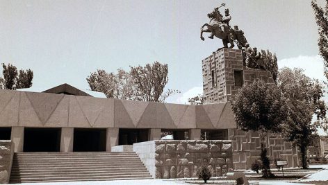 آرامگاه نادرشاه افشار